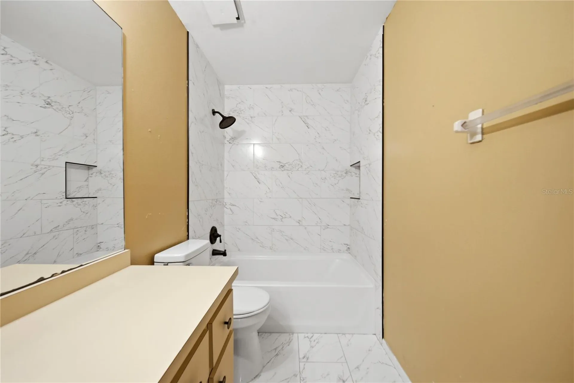 2248 Greenview Circle Orlando FL 32808