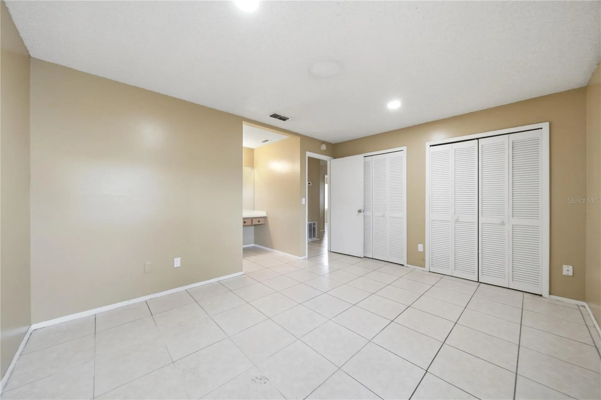 2248 Greenview Circle Orlando FL 32808