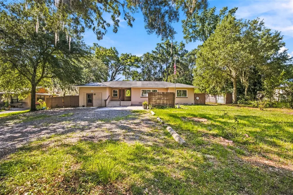 5762 S Agnew Road Belleview FL 34420