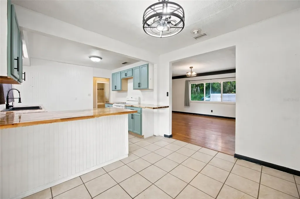 5762 S Agnew Road Belleview FL 34420