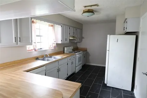 66 Silver Lane Ocala FL 34472