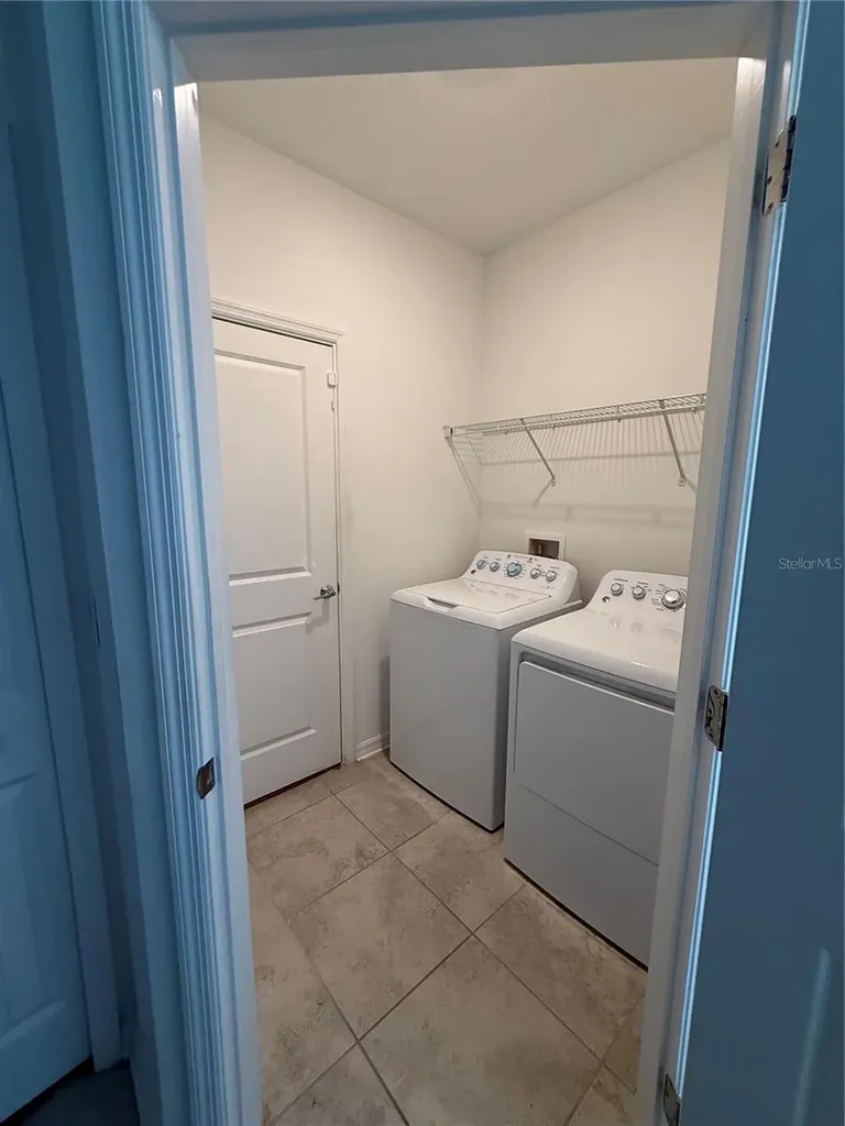 2002 Myrtle Pine Street Kissimmee FL 34746