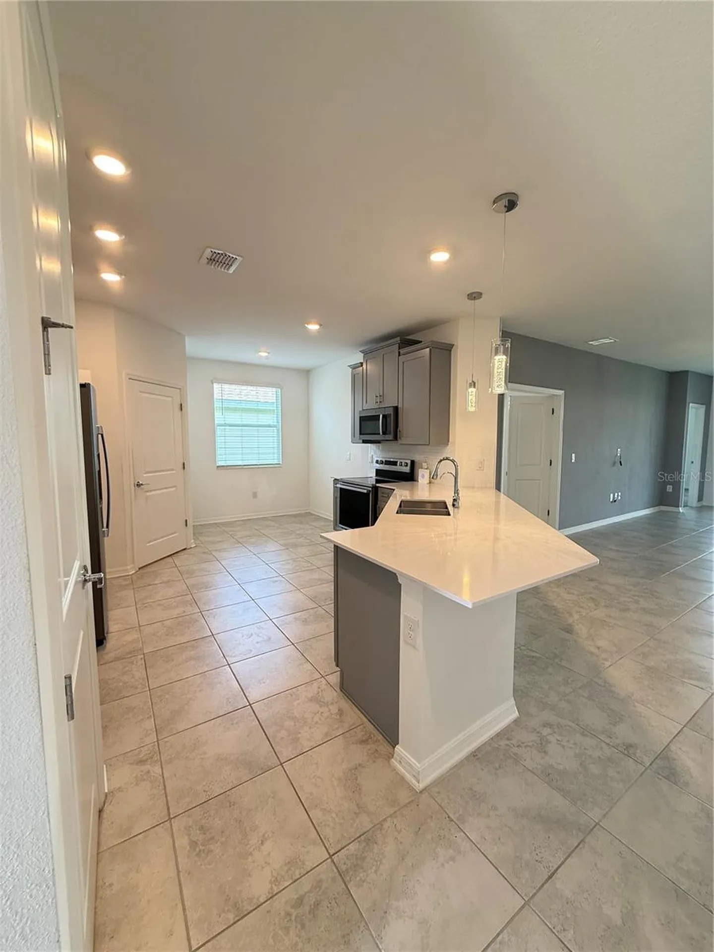 2002 Myrtle Pine Street Kissimmee FL 34746