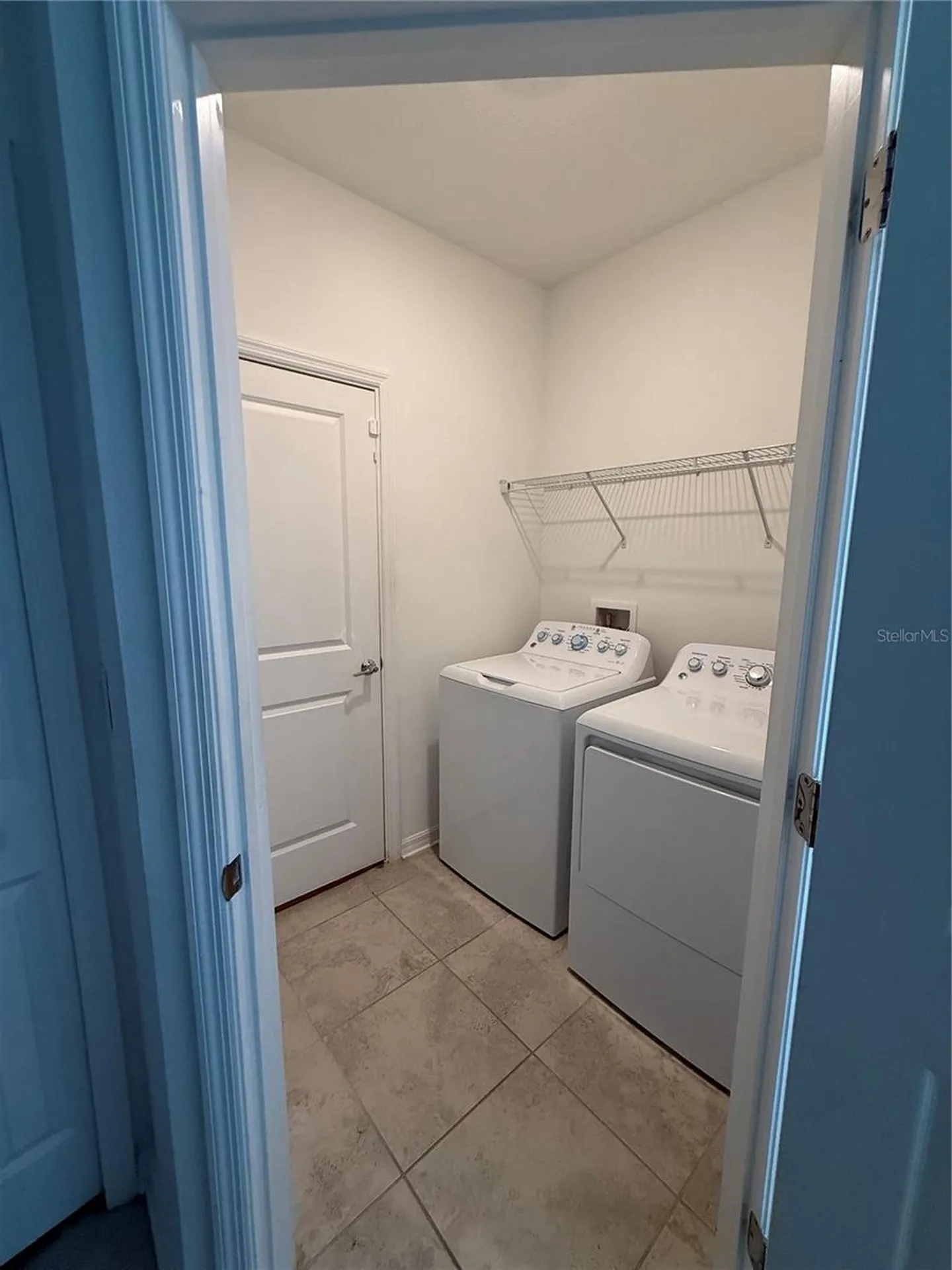 2002 Myrtle Pine Street Kissimmee FL 34746