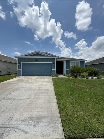 2002 Myrtle Pine Street Kissimmee FL 34746