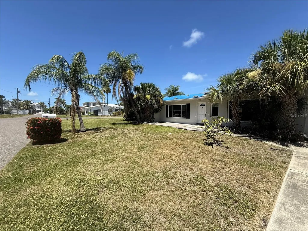 102 158th Avenue Redington Beach FL 33708