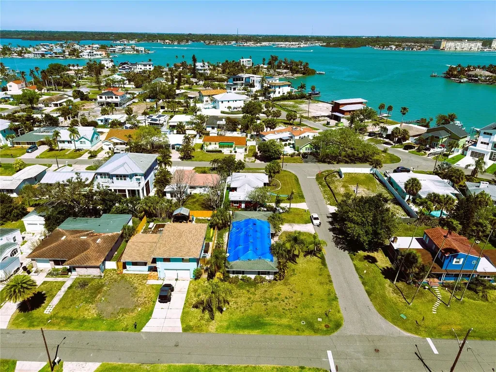 102 158th Avenue Redington Beach FL 33708