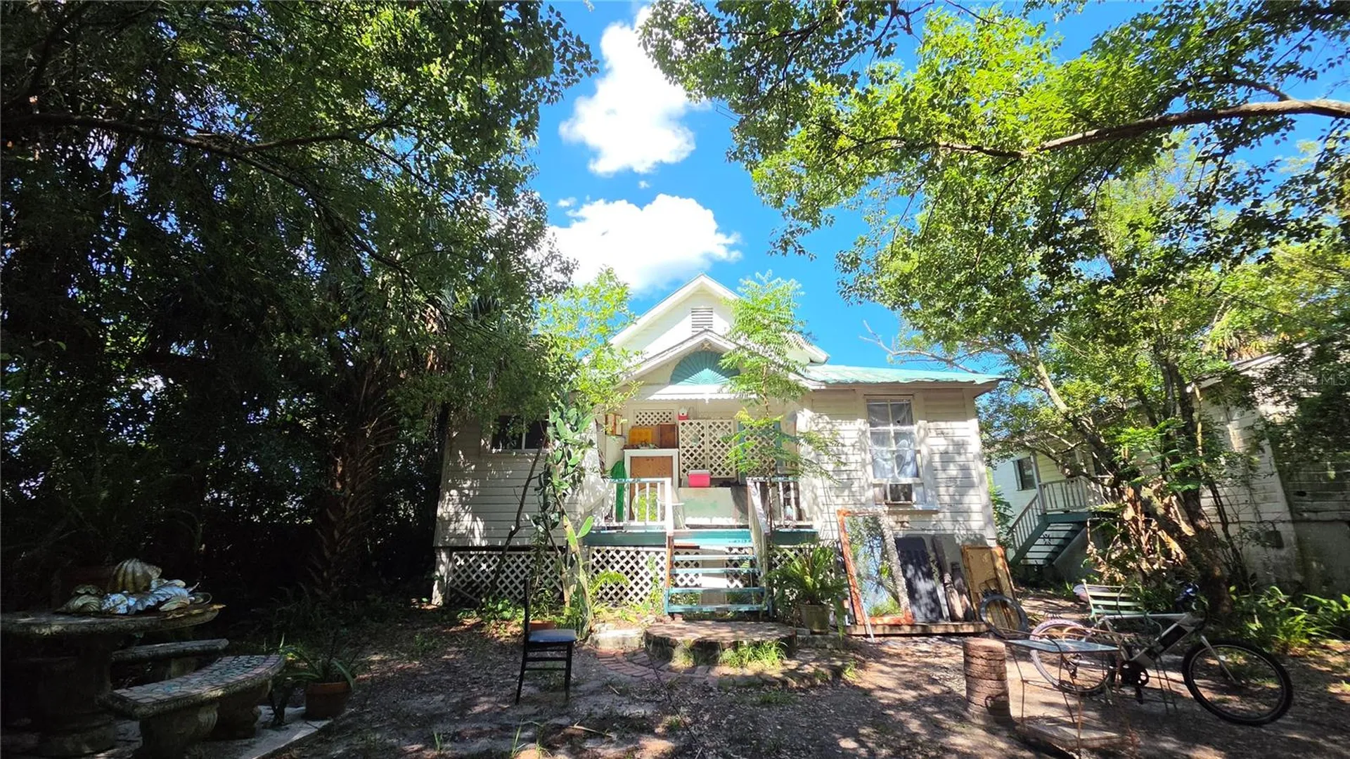 236 N Amelia Avenue Deland FL 32724