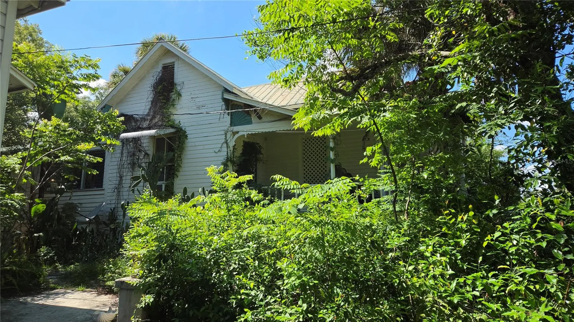 236 N Amelia Avenue Deland FL 32724