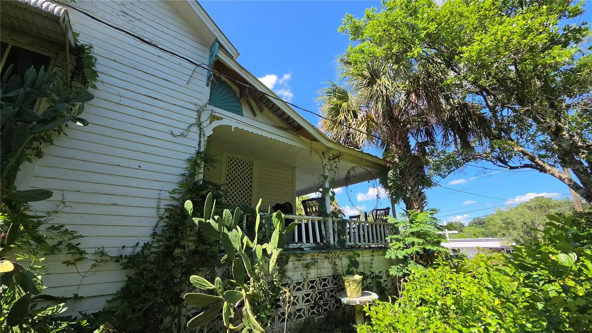 236 N Amelia Avenue Deland FL 32724