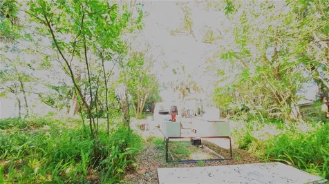 236 N Amelia Avenue Deland FL 32724
