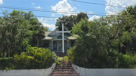 236 N Amelia Avenue Deland FL 32724