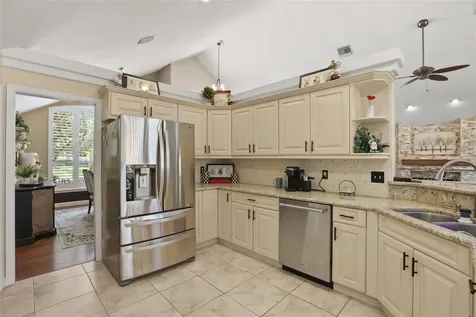 612 Chatas Court Lake Mary FL 32746