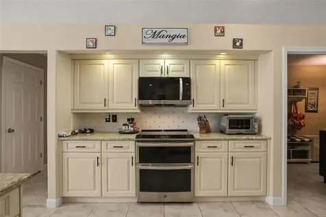 612 Chatas Court Lake Mary FL 32746
