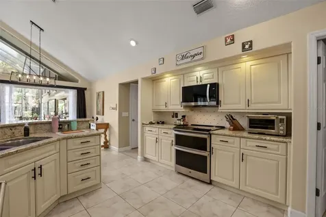 612 Chatas Court Lake Mary FL 32746