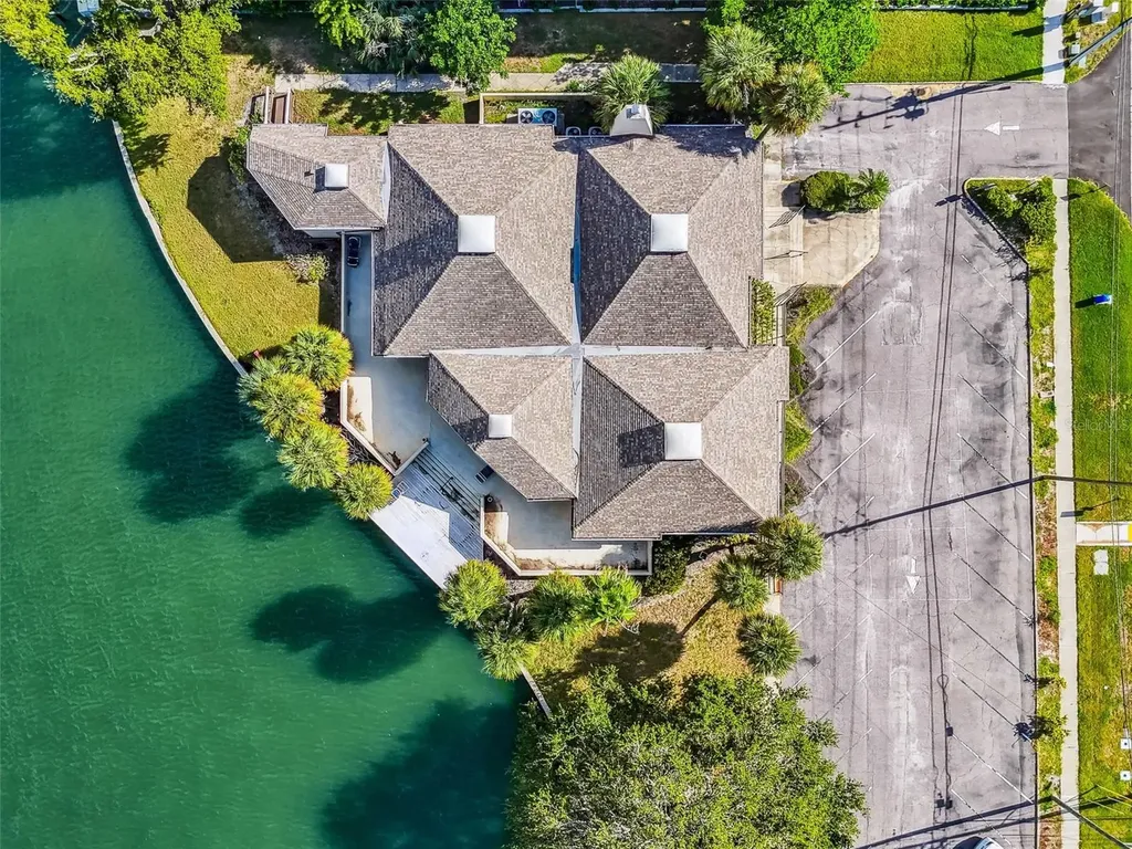 425 Island Way Clearwater FL 33767