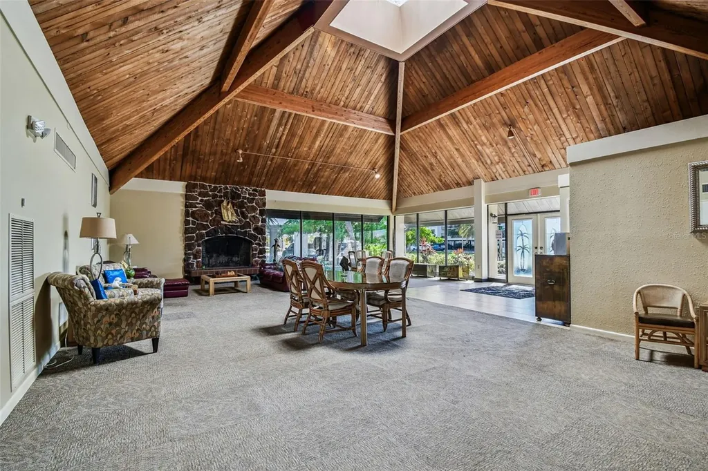 425 Island Way Clearwater FL 33767