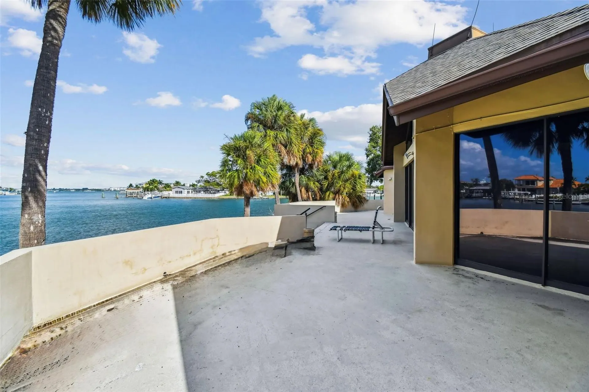 425 Island Way Clearwater FL 33767