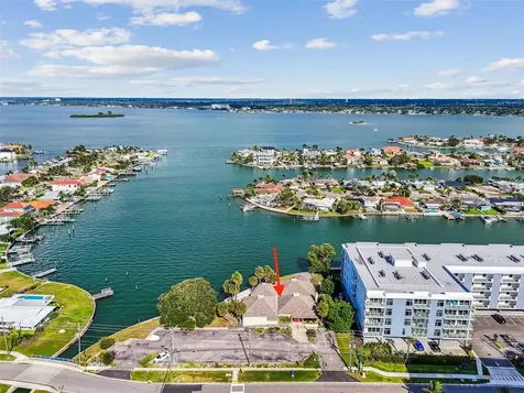 425 Island Way Clearwater FL 33767