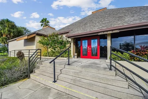 425 Island Way Clearwater FL 33767