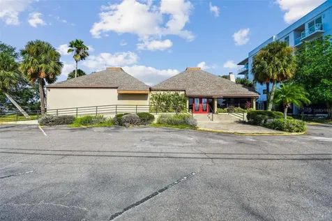 425 Island Way Clearwater FL 33767