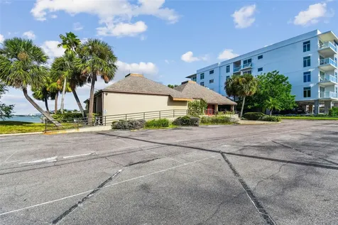 425 Island Way Clearwater FL 33767