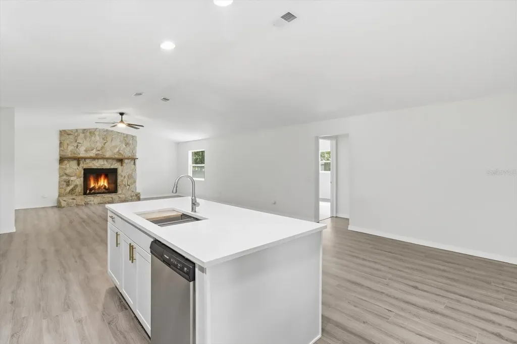 6049 W Green Acres Street Homosassa FL 34446
