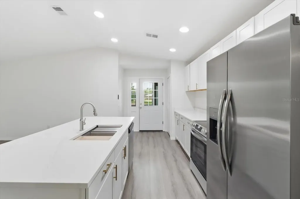 6049 W Green Acres Street Homosassa FL 34446