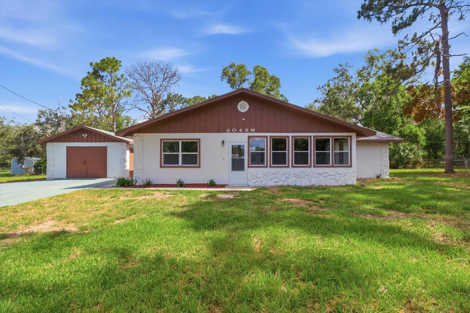 6049 W Green Acres Street Homosassa FL 34446