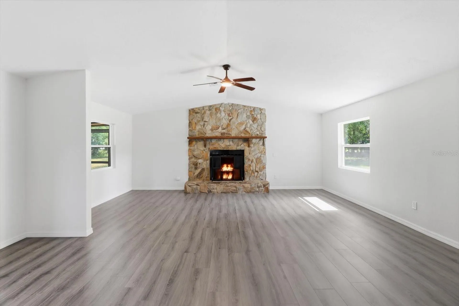 6049 W Green Acres Street Homosassa FL 34446