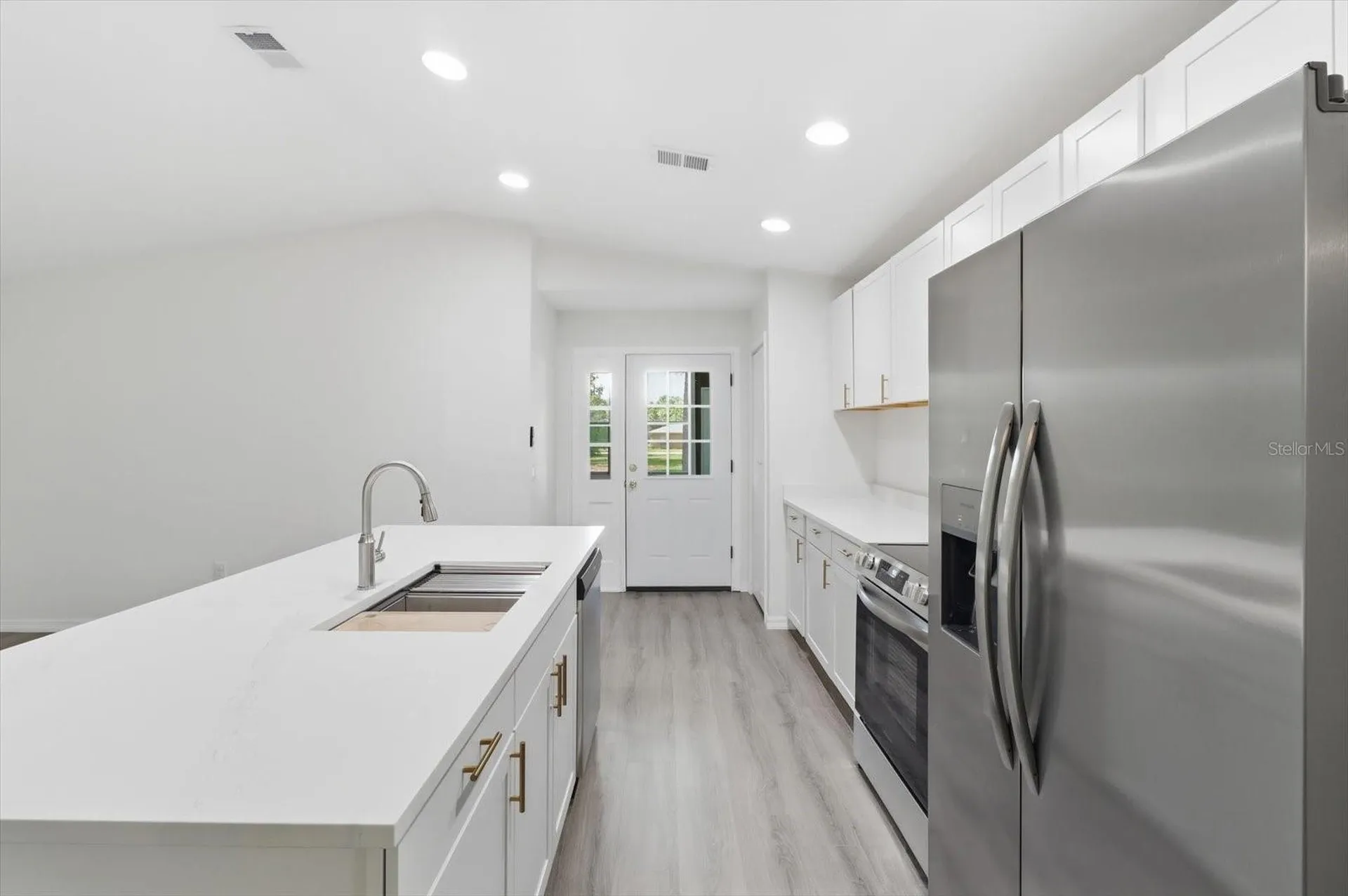 6049 W Green Acres Street Homosassa FL 34446
