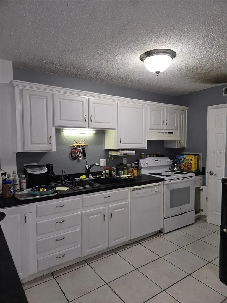6400 46th Avenue N Kenneth City FL 33709