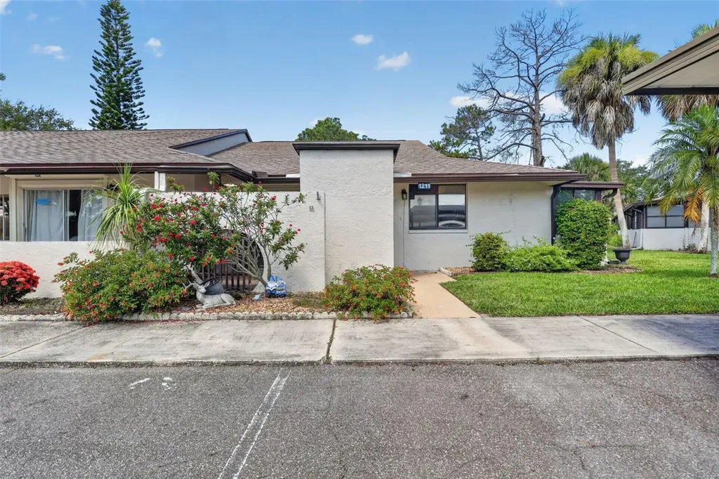 1211 11th Circle SE Largo FL 33771