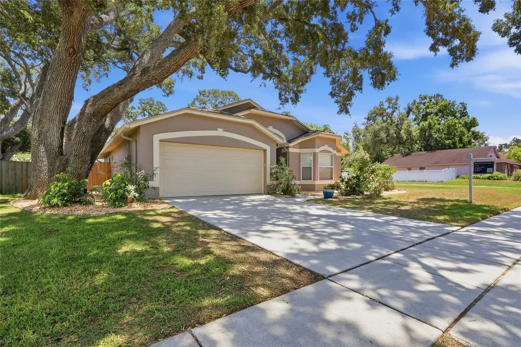 5724 Erhardt Drive Riverview FL 33578