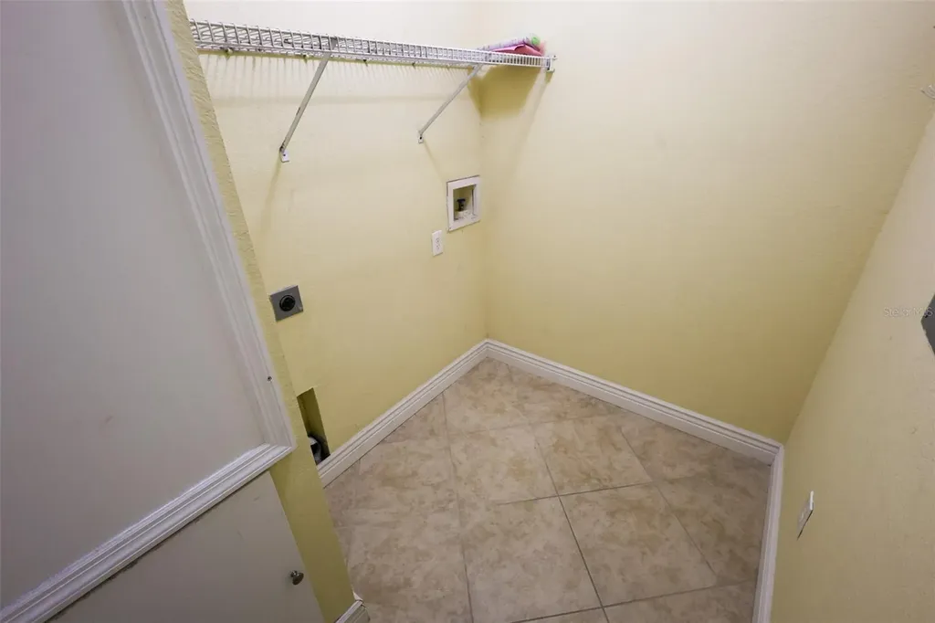 2731 Via Capri Clearwater FL 33764