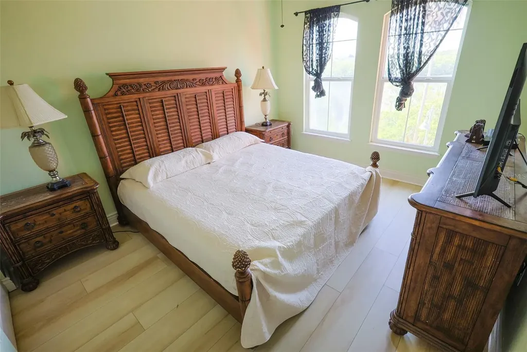2731 Via Capri Clearwater FL 33764