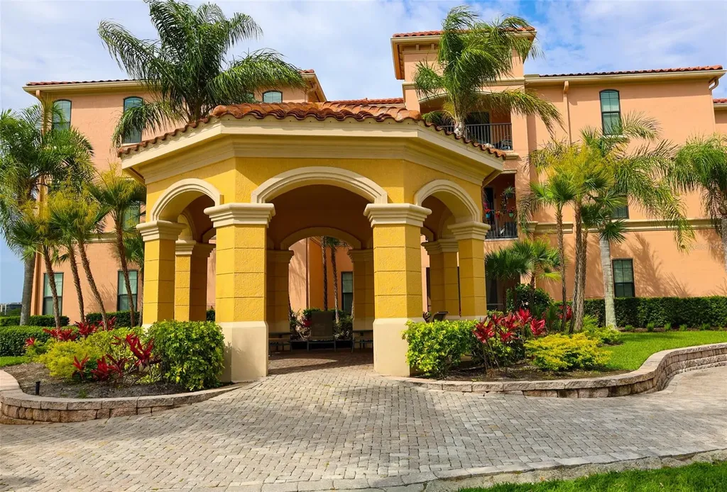 2731 Via Capri Clearwater FL 33764