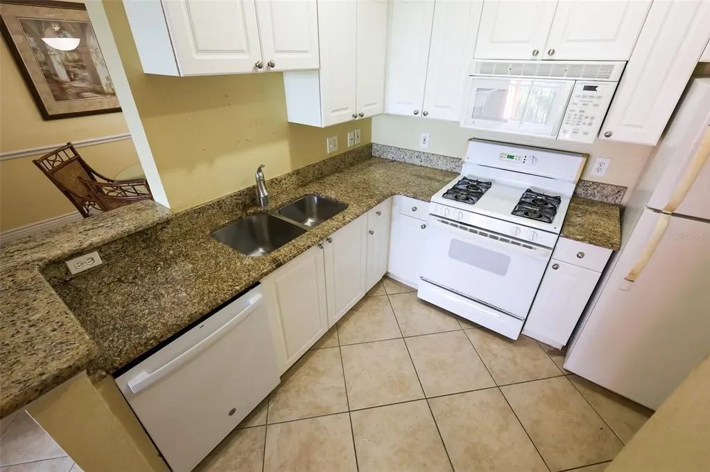 2731 Via Capri Clearwater FL 33764
