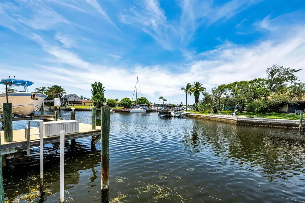 4825 Shell Stream Boulevard New Port Richey FL 34652