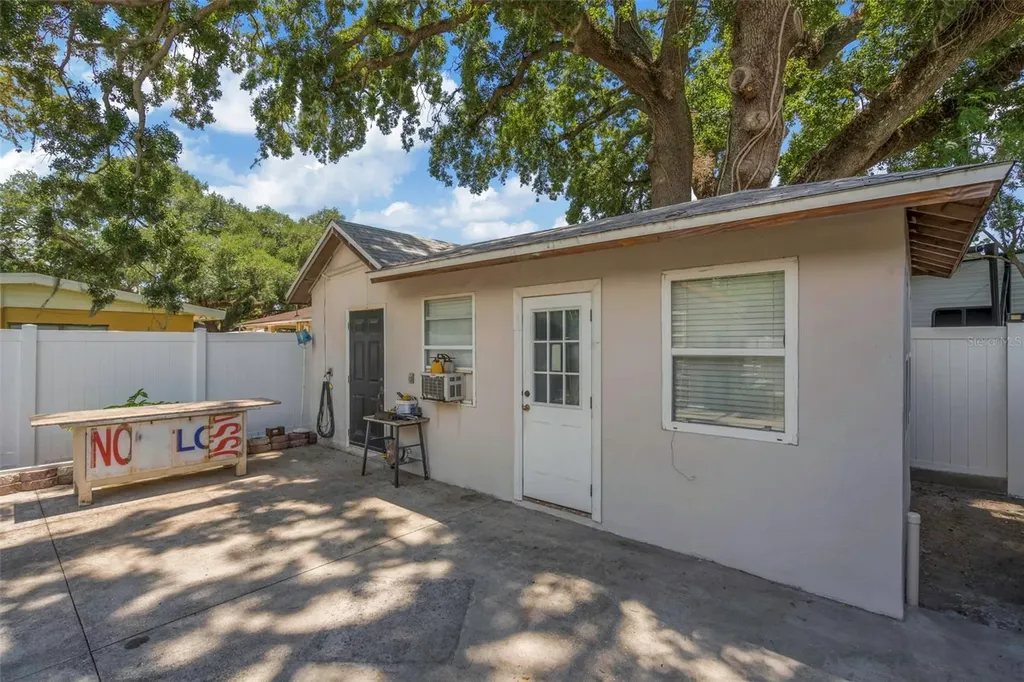 2112 W Idlewild Avenue Tampa FL 33603