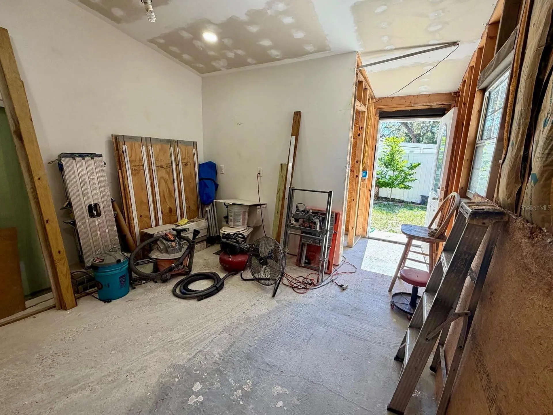 2112 W Idlewild Avenue Tampa FL 33603