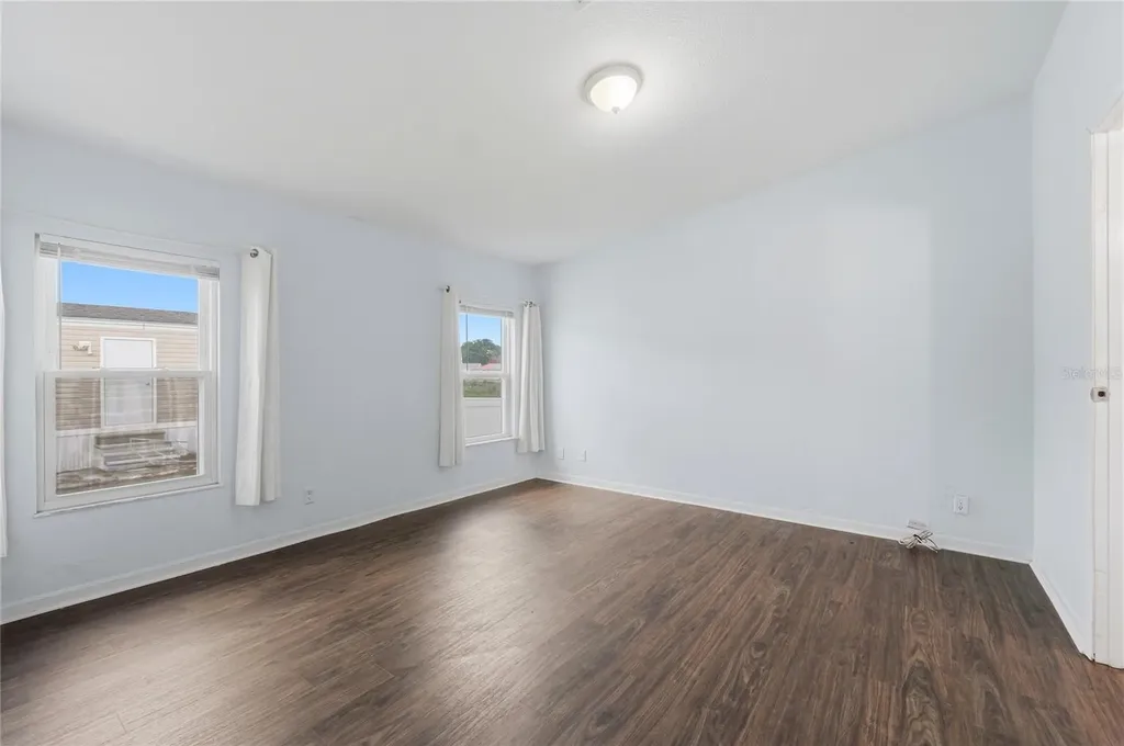338 1st Avenue N Lake Wales FL 33859