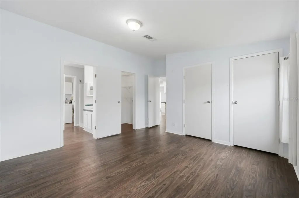 338 1st Avenue N Lake Wales FL 33859