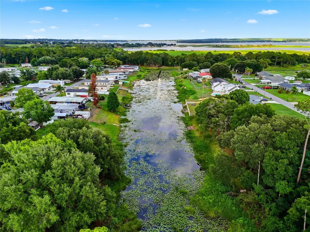 338 1st Avenue N Lake Wales FL 33859