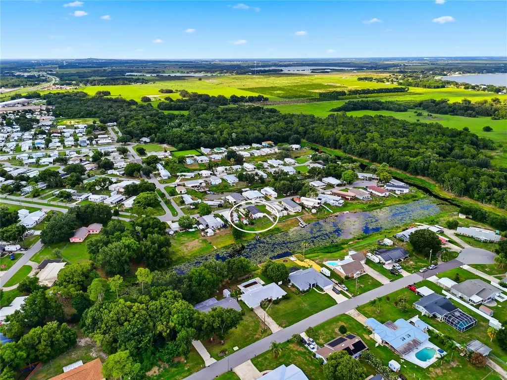 338 1st Avenue N Lake Wales FL 33859