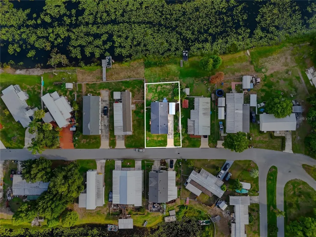 338 1st Avenue N Lake Wales FL 33859