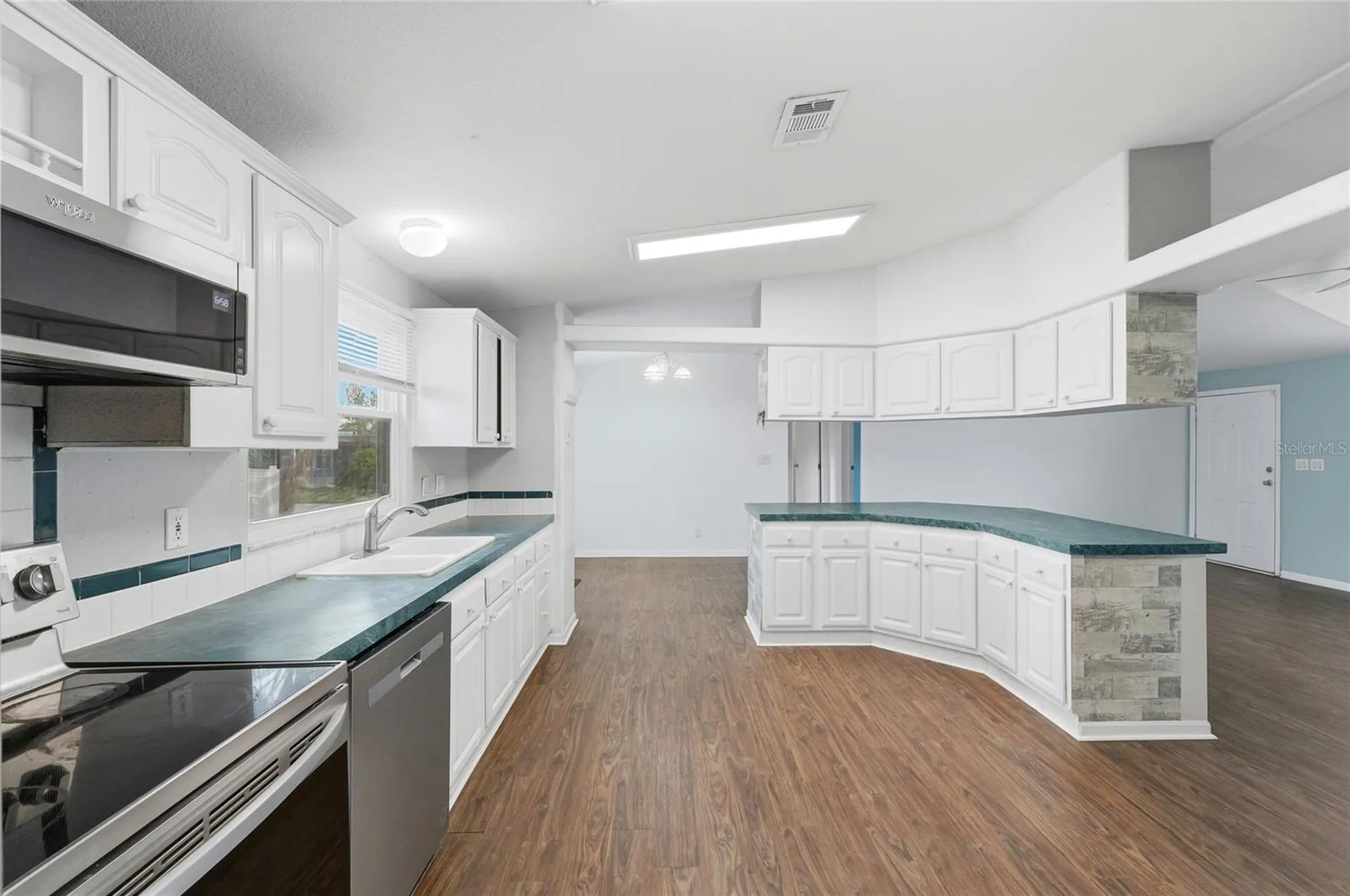 338 1st Avenue N Lake Wales FL 33859