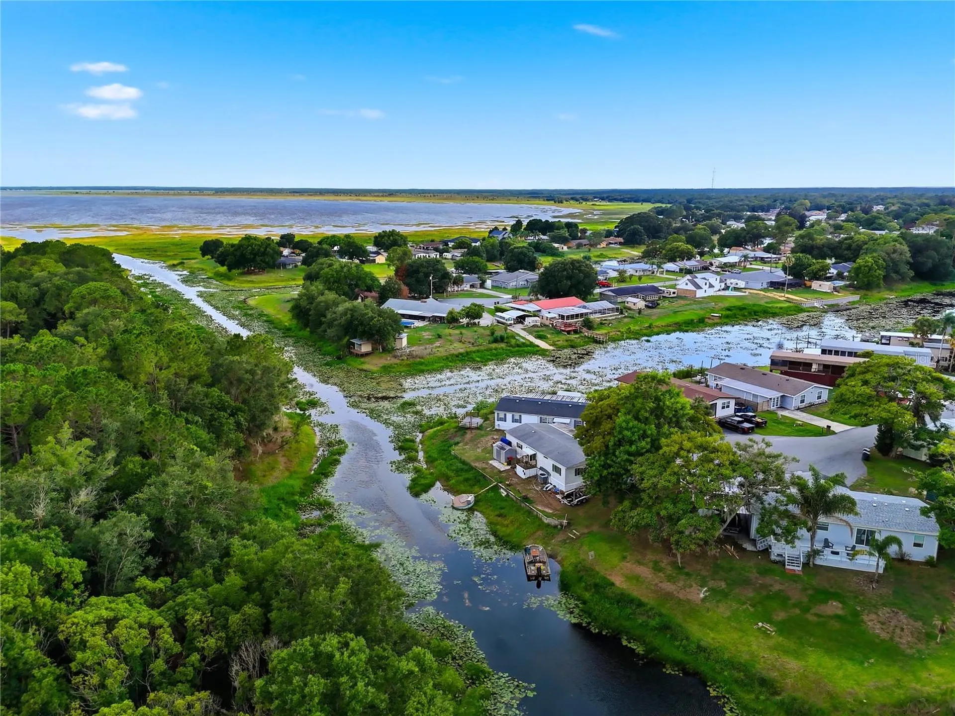 338 1st Avenue N Lake Wales FL 33859