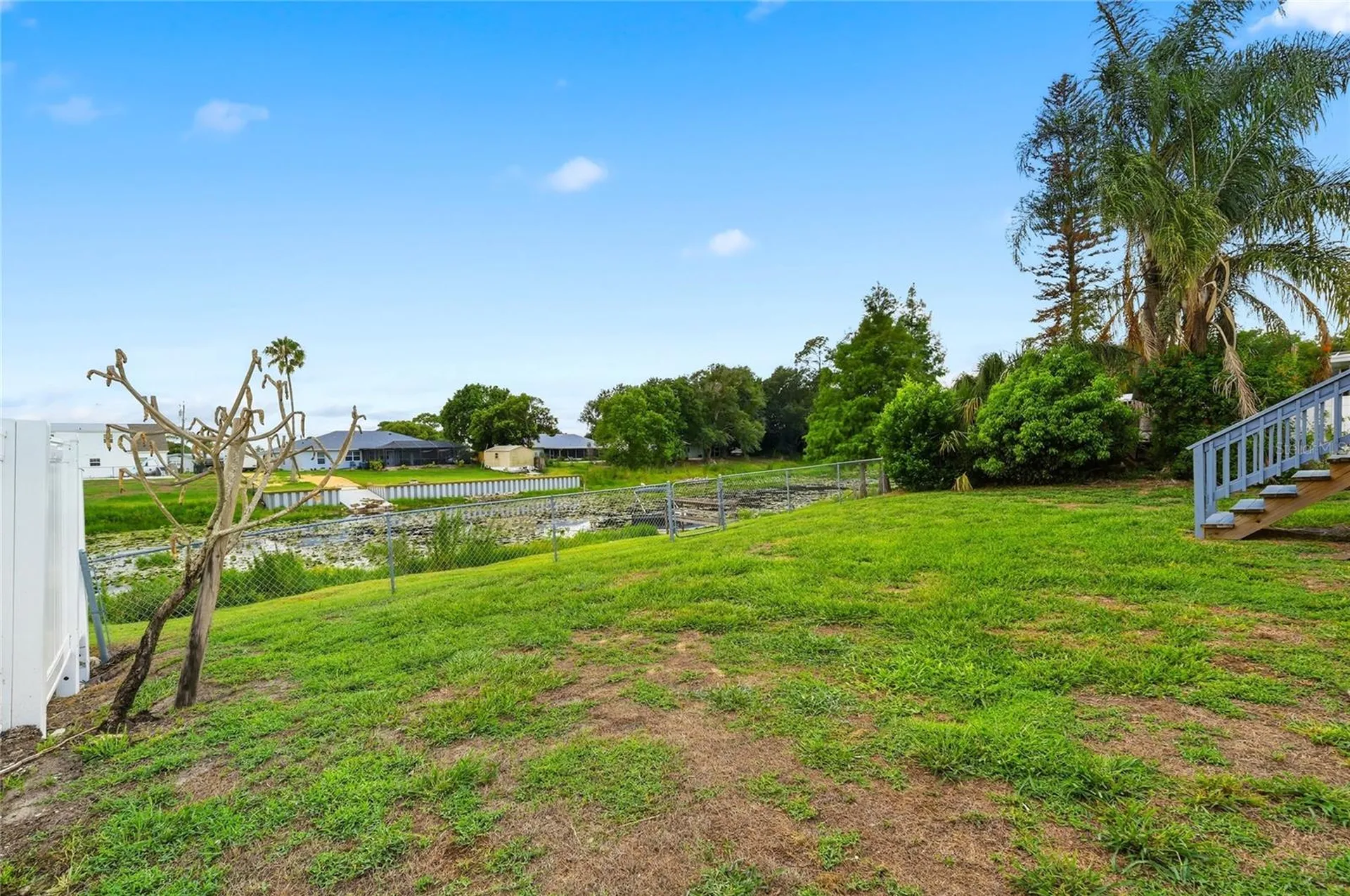 338 1st Avenue N Lake Wales FL 33859