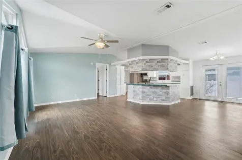 338 1st Avenue N Lake Wales FL 33859